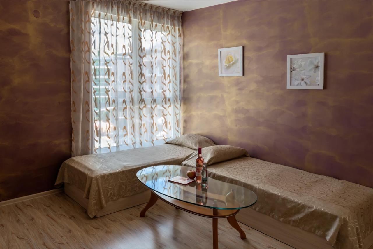 Vanilla Garden Apartments 阳光海滩 外观 照片