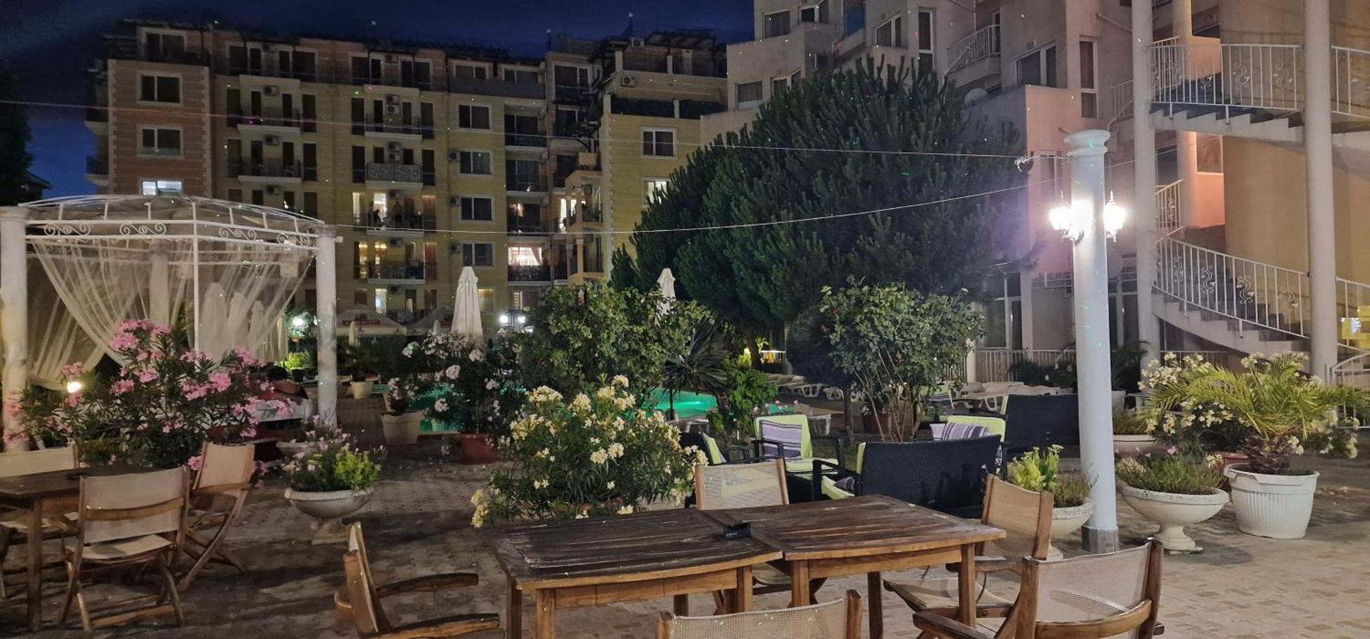 Vanilla Garden Apartments 阳光海滩 外观 照片