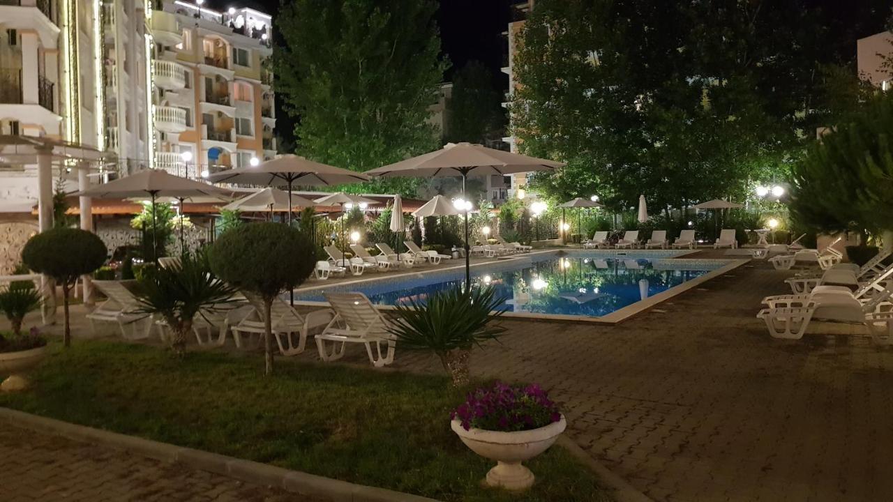 Vanilla Garden Apartments 阳光海滩 外观 照片