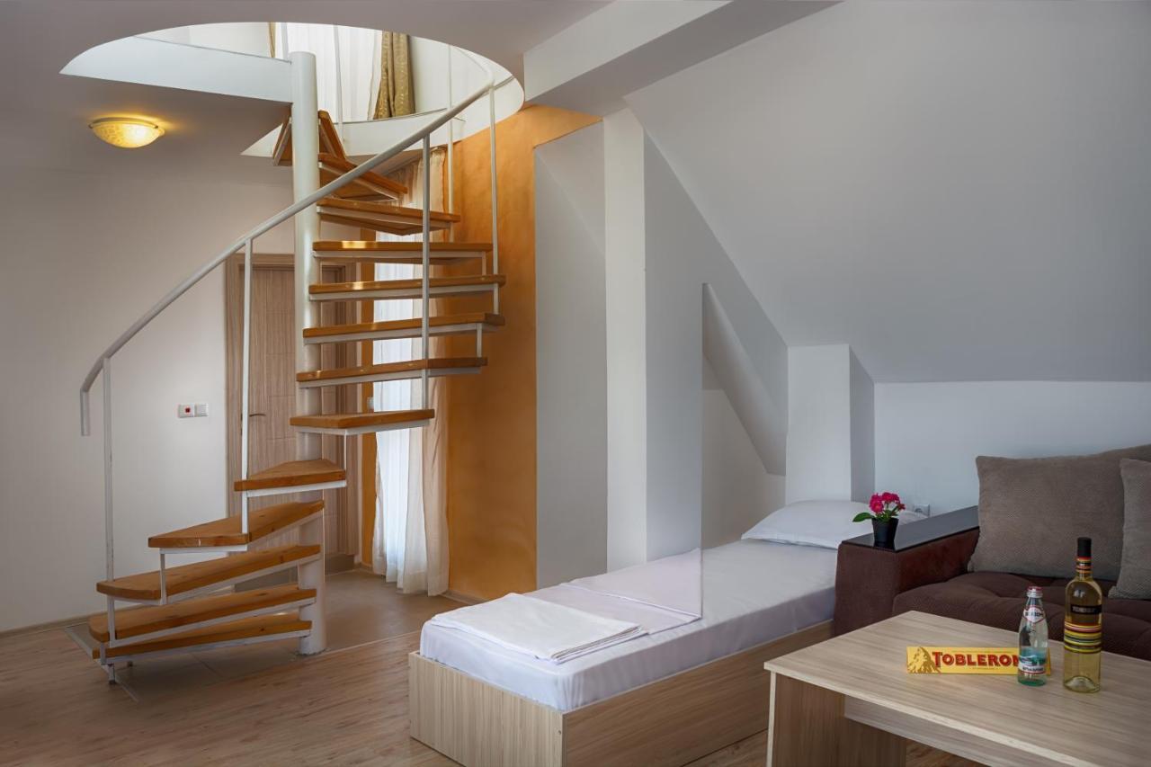 Vanilla Garden Apartments 阳光海滩 外观 照片