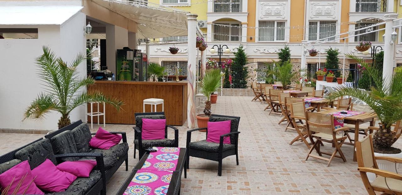 Vanilla Garden Apartments 阳光海滩 外观 照片