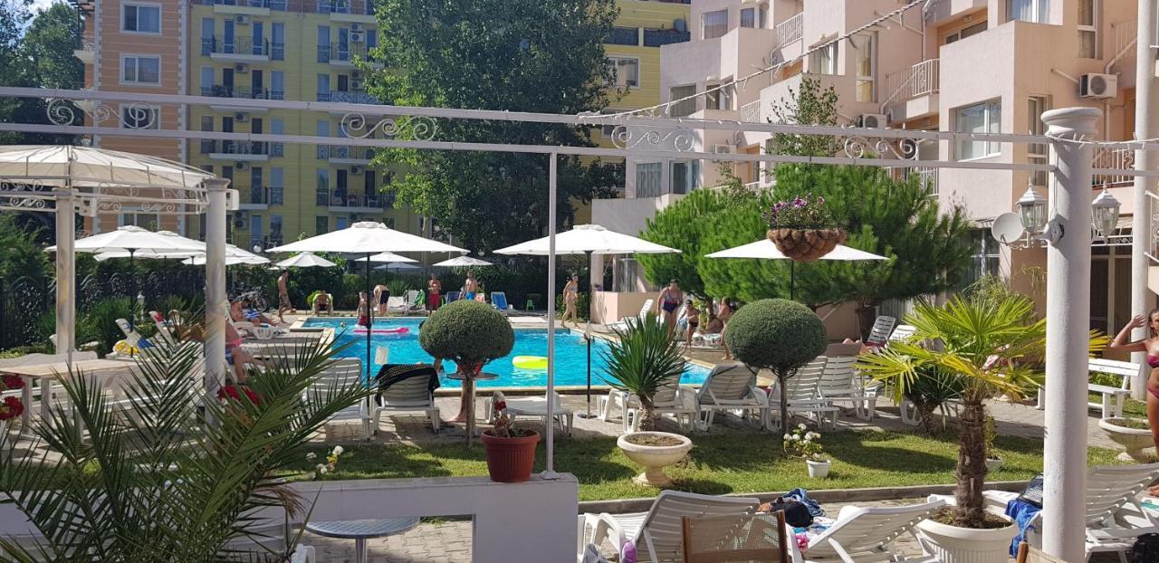 Vanilla Garden Apartments 阳光海滩 外观 照片