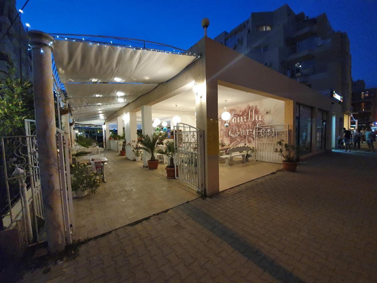 Vanilla Garden Apartments 阳光海滩 外观 照片